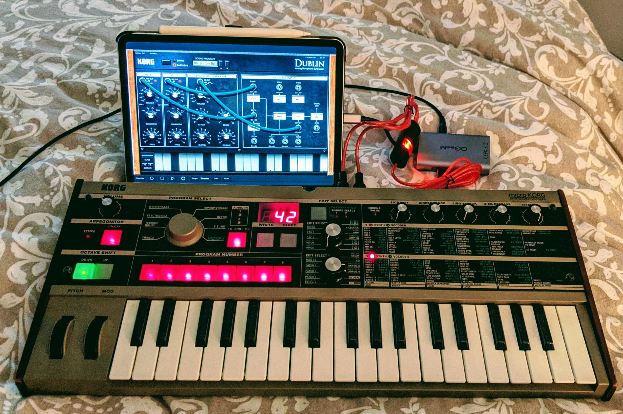 microKORG with an iPad Pro – silveira neto